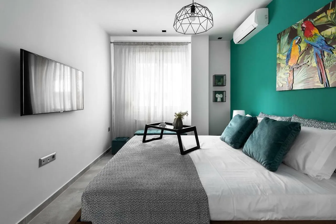 Behome 37 Thessaloniki 0*,